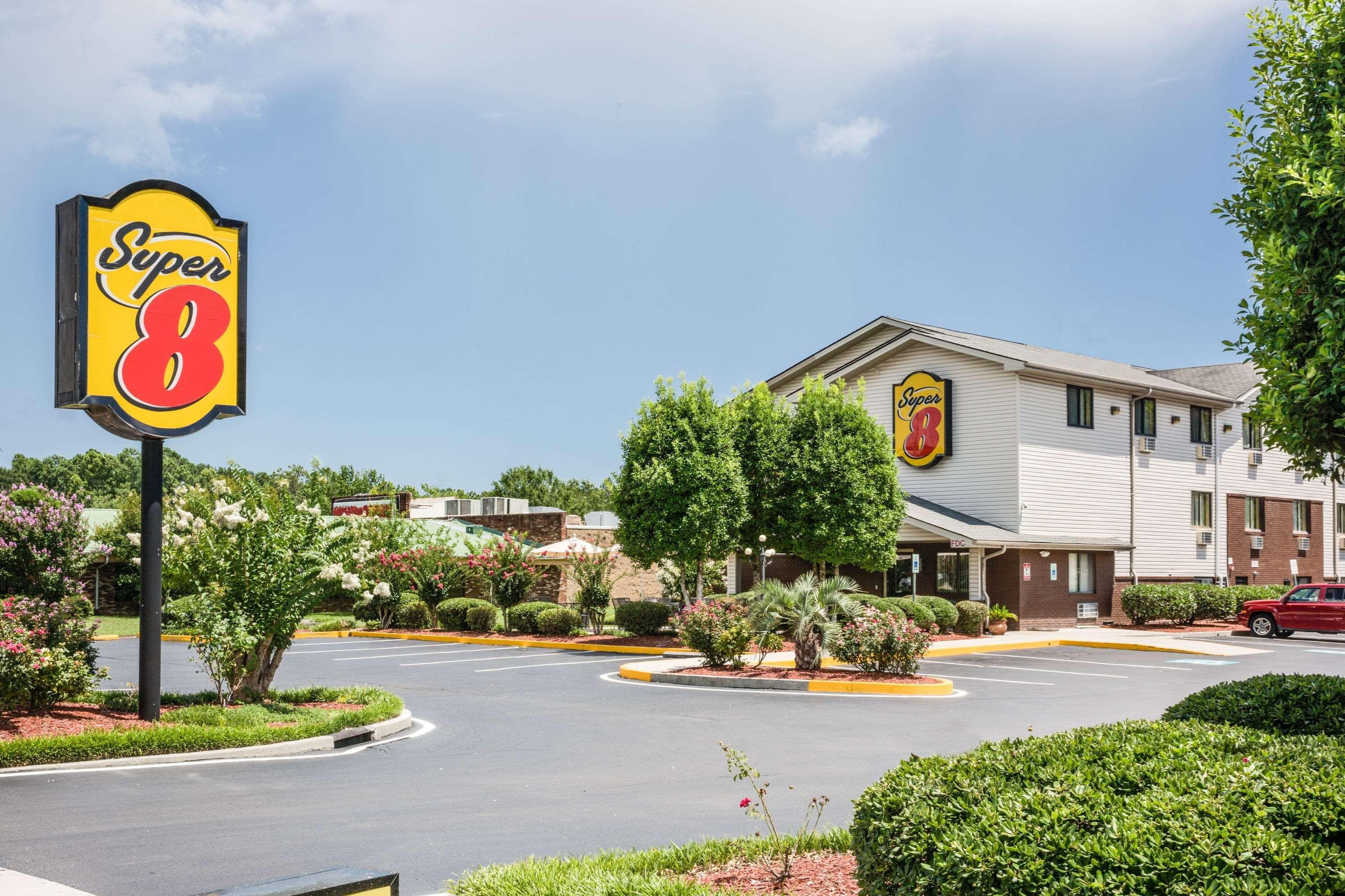 Coastal Inn & Suites Wilmington Exterior foto